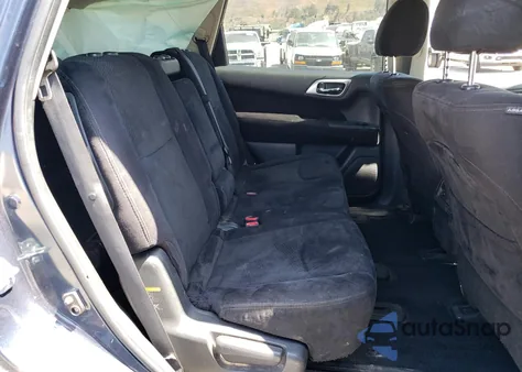 2015 Nissan Pathfinder S z USA, uszkodzony, nr VIN 5N1AR2MNXFC643776